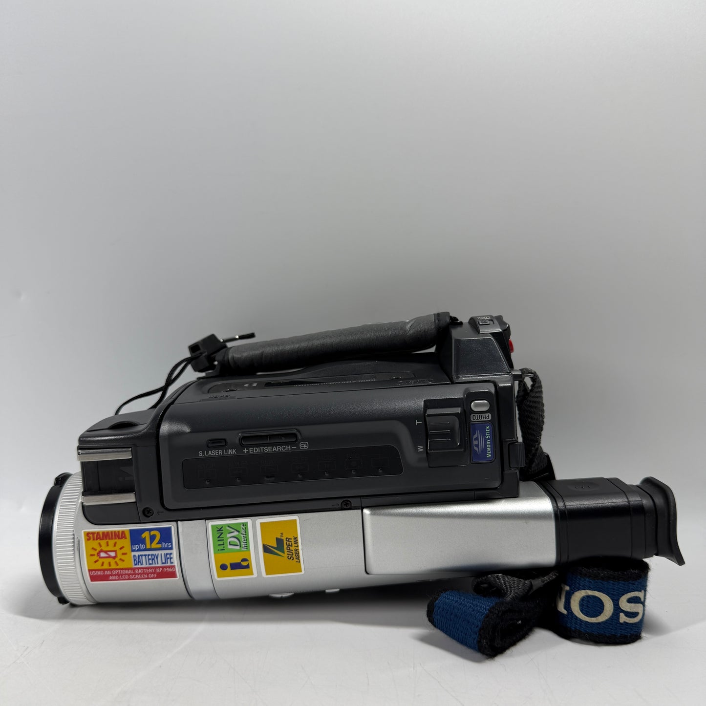 Sony Digital Handycam DCR-TRV520 NTSC