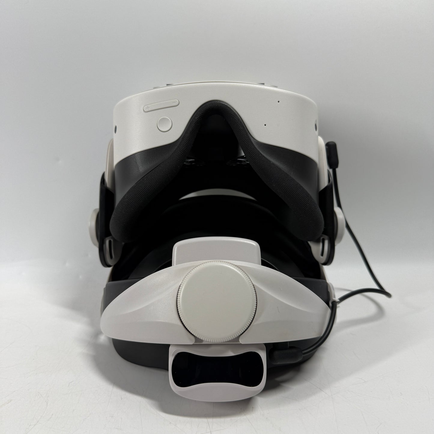 Meta Quest 3S 128GB Standalone All-in-One VR Headset P97