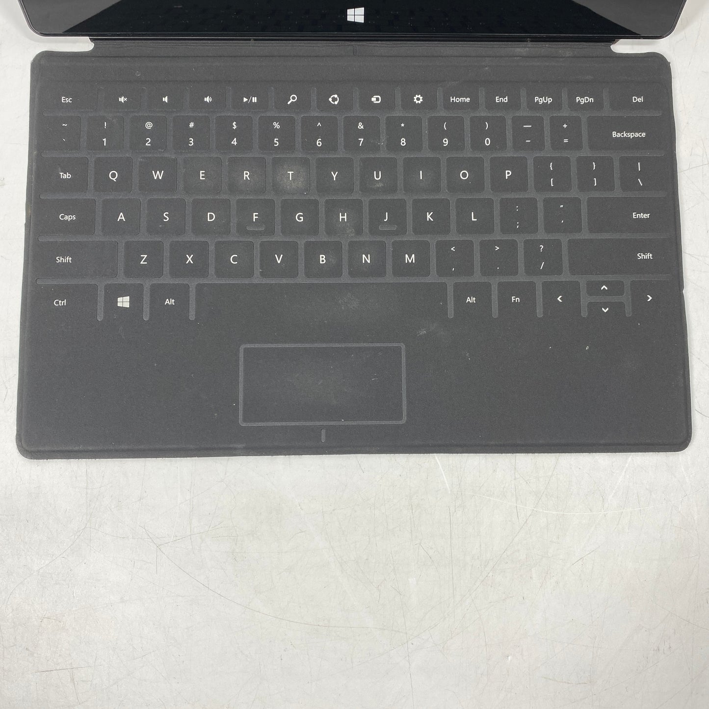 Microsoft Windows Surface RT 1516 10.6" Nvidia Tegra Quad Core 1.3GHz 2GB RAM