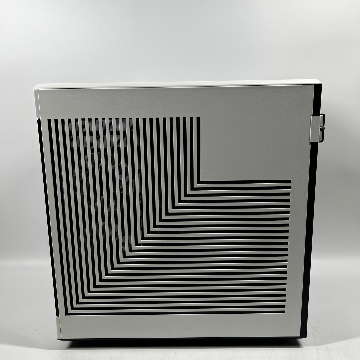 HYTE Y60 Tempered Glass Mid-Tower ATX PC Case White/Black