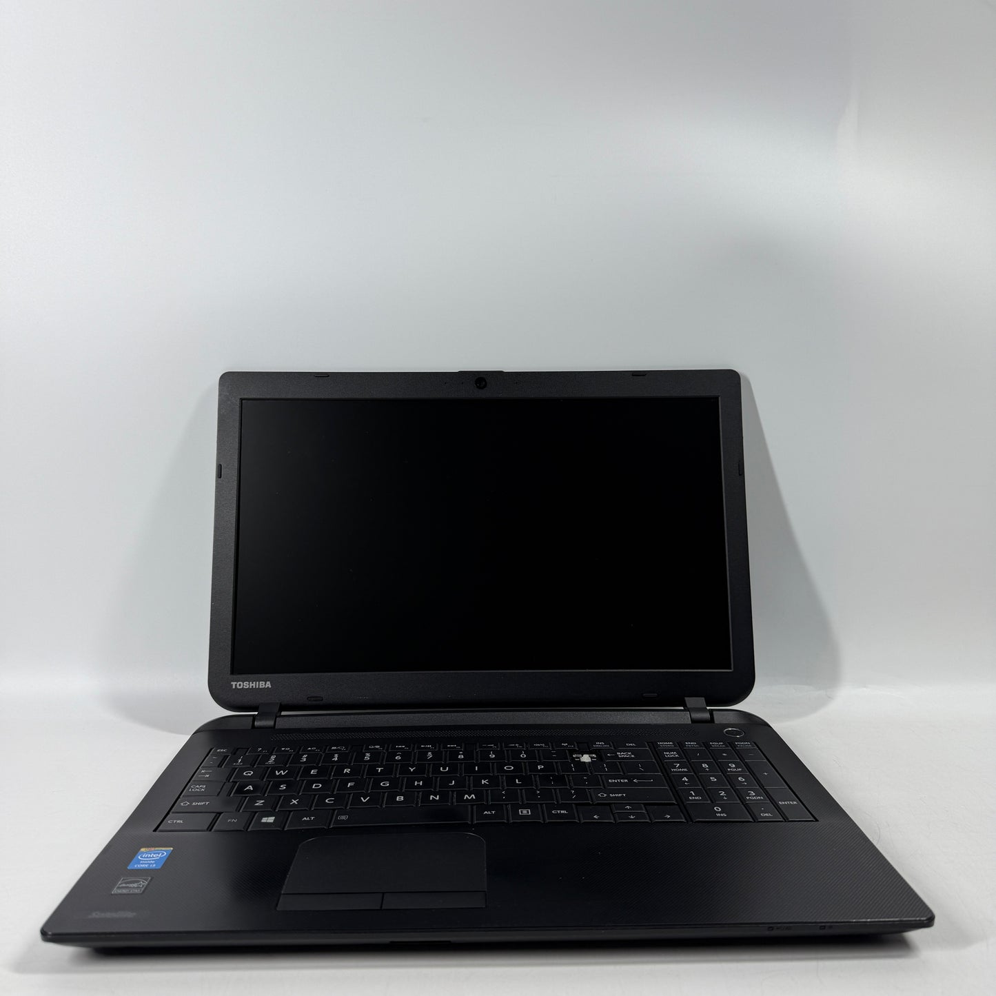 Broken Toshiba Satellite C55-B5200 15.6" i3-4005U 6GB RAM 750GB Broken Key