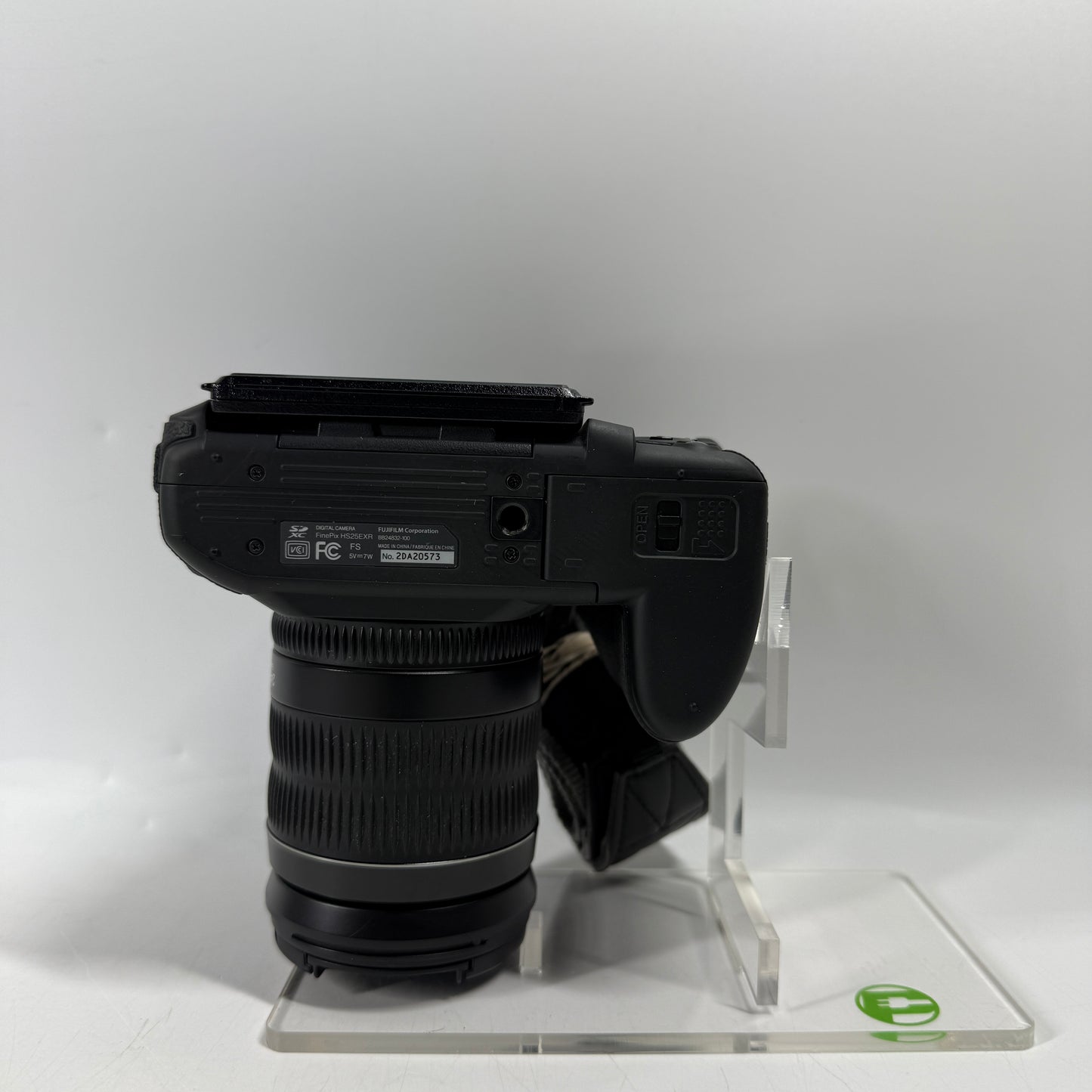 Fujifilm FinePix HS 25 EXR HS25EXR 16.0MP Digital Camera