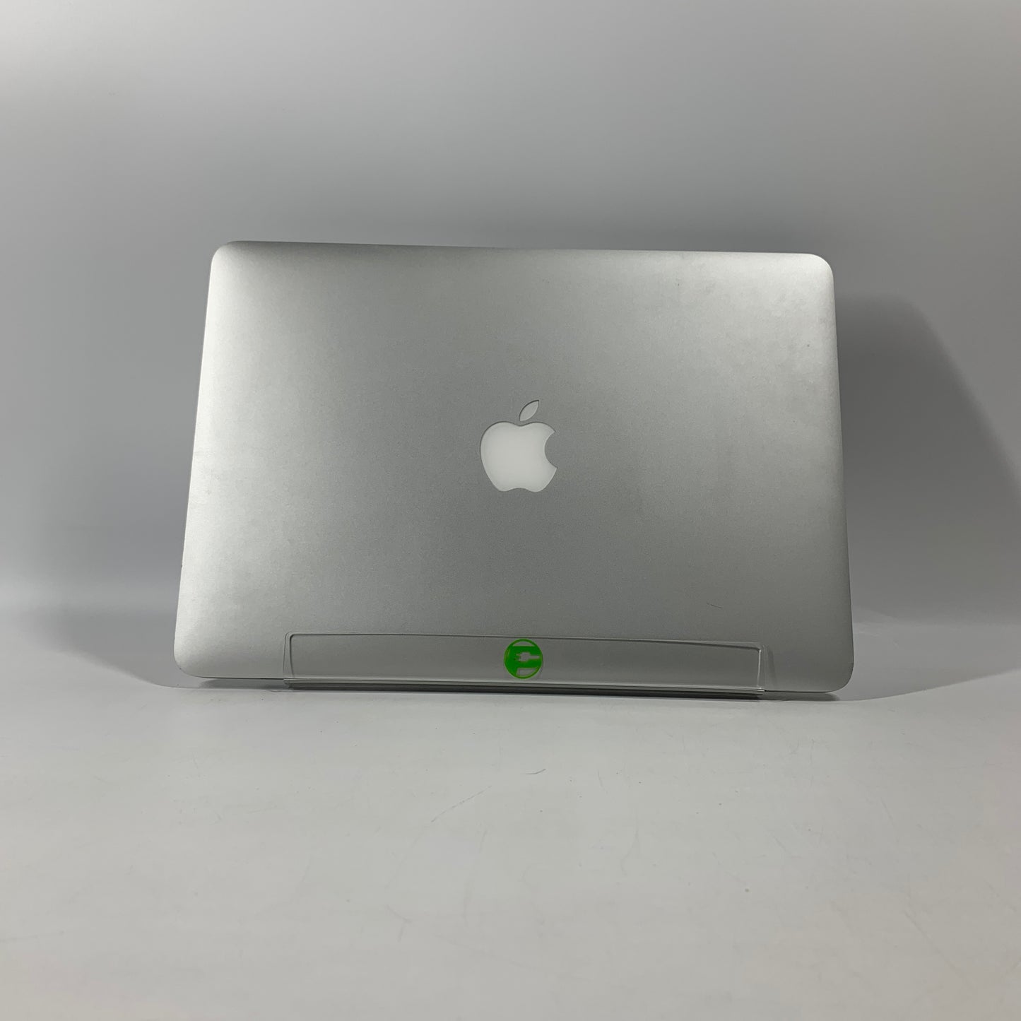 2015 Apple MacBook Pro 13.3" i5 2.7GHz 8GB RAM 256GB SSD Silver A1502