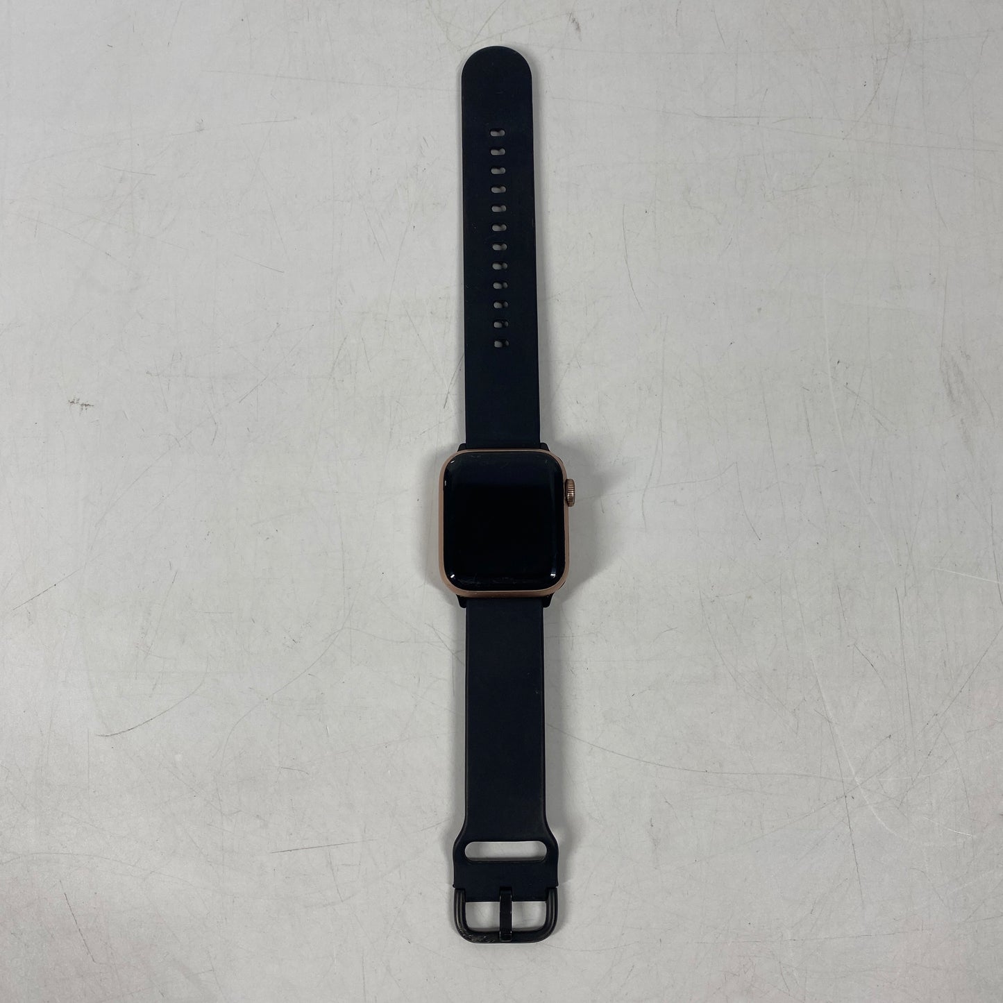 GPS Only Apple Watch SE 1st Gen 40MM Gold Aluminum onn. black adjustable sports