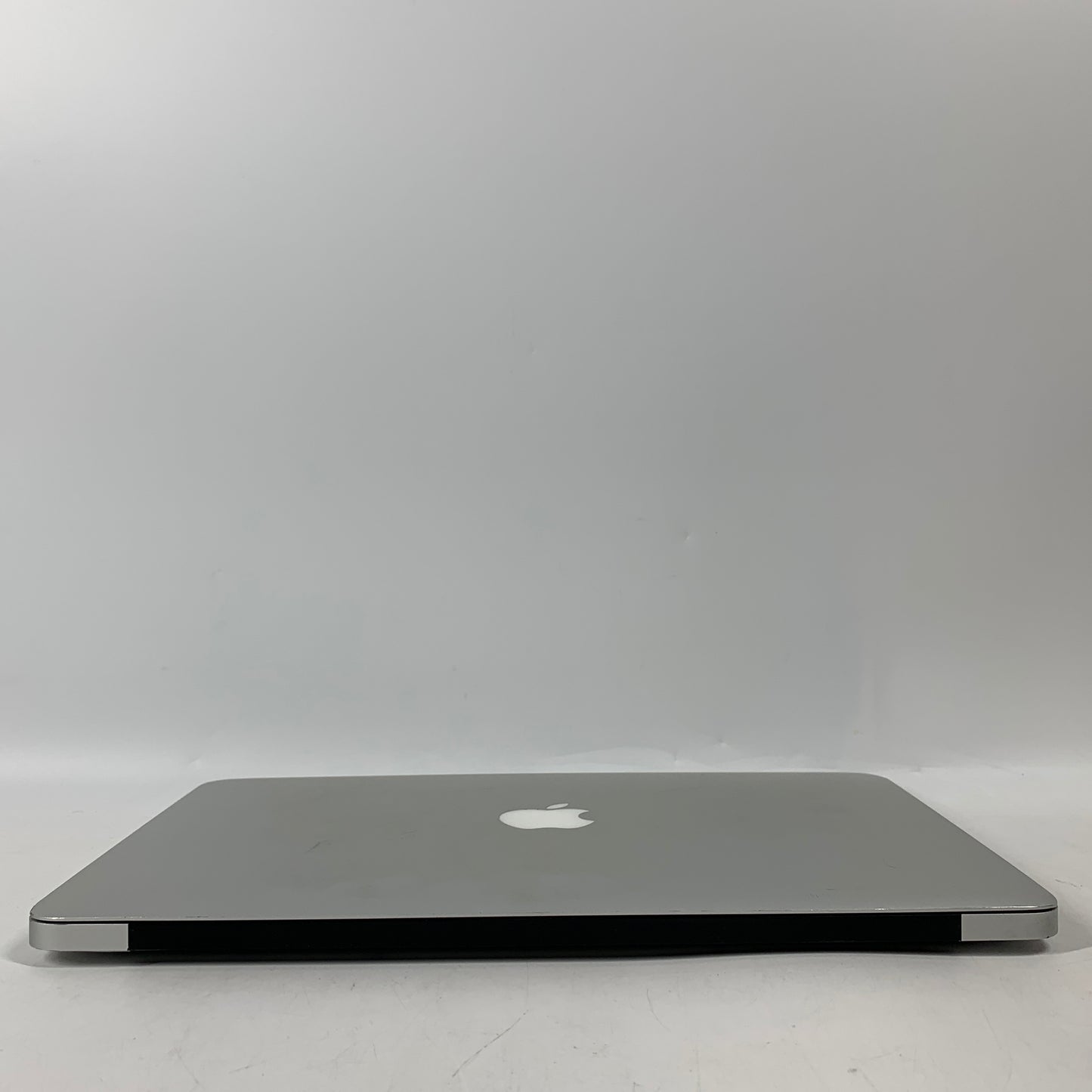 2017 Apple MacBook Air 13.3" i5 1.6GHz 8GB RAM 128GB SSD Silver A1466