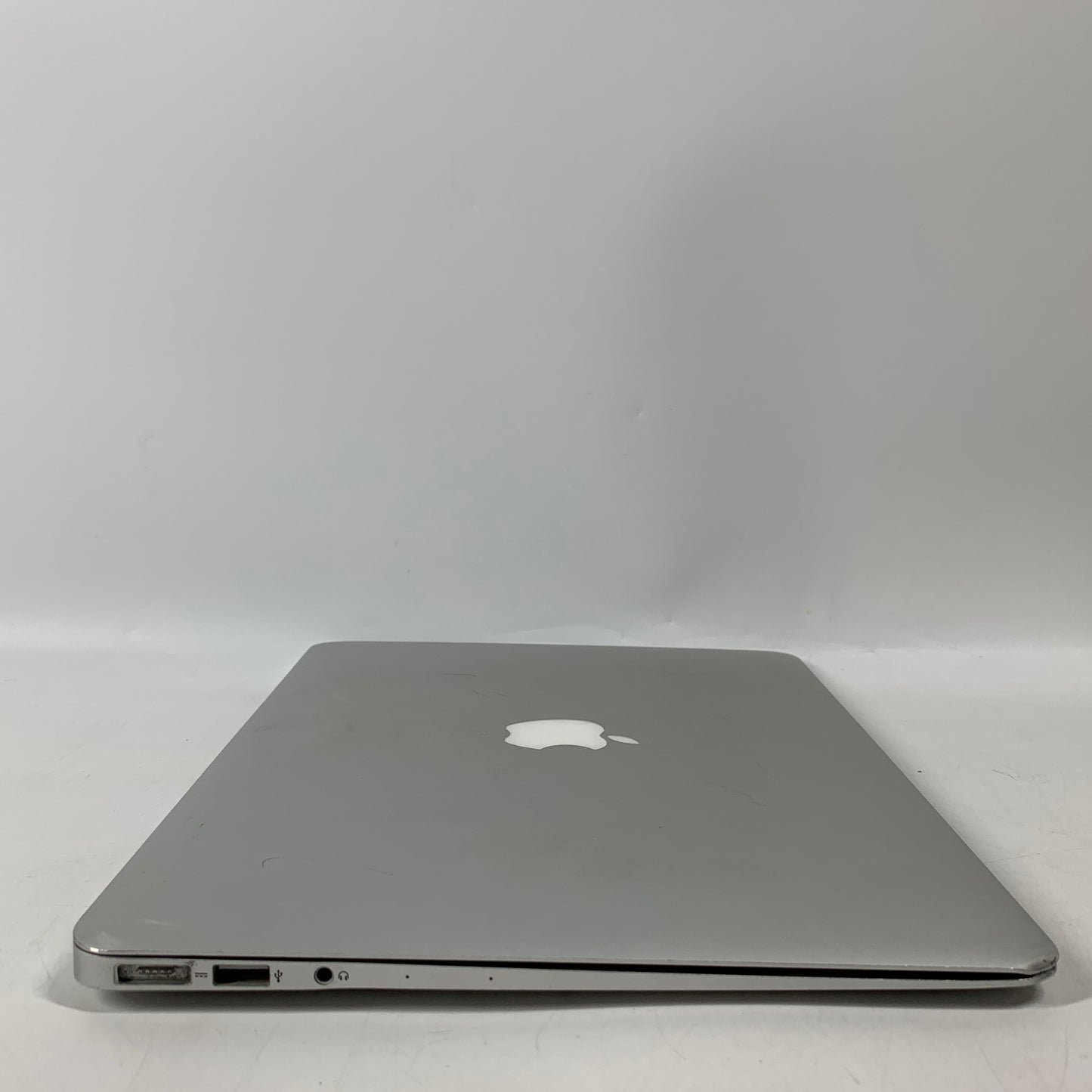 2017 Apple MacBook Air 13.3" i5 1.6GHz 8GB RAM 128GB SSD Silver A1466