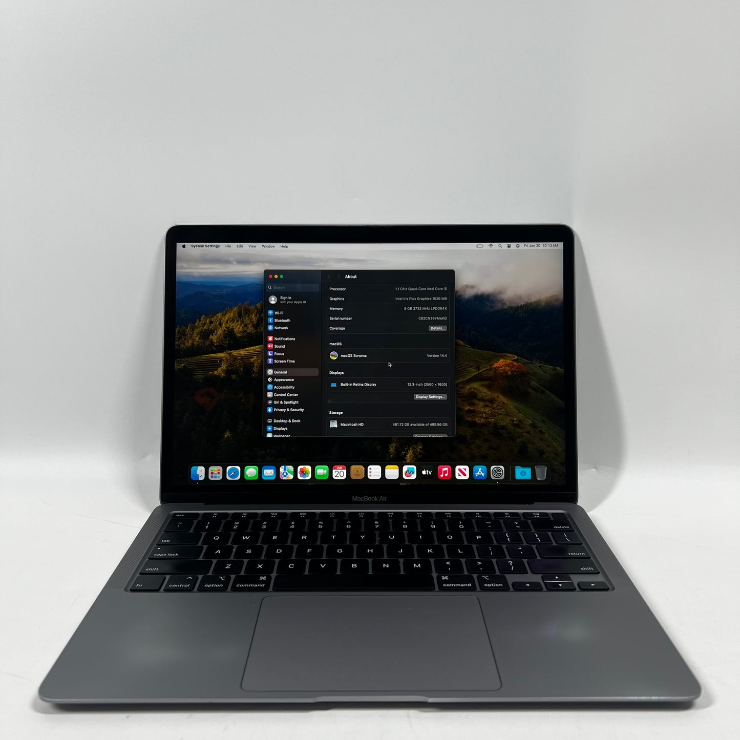 2020 Apple MacBook Air 13.3" i5 1.1GHz 8GB RAM 500GB SSD Space Gray A2179