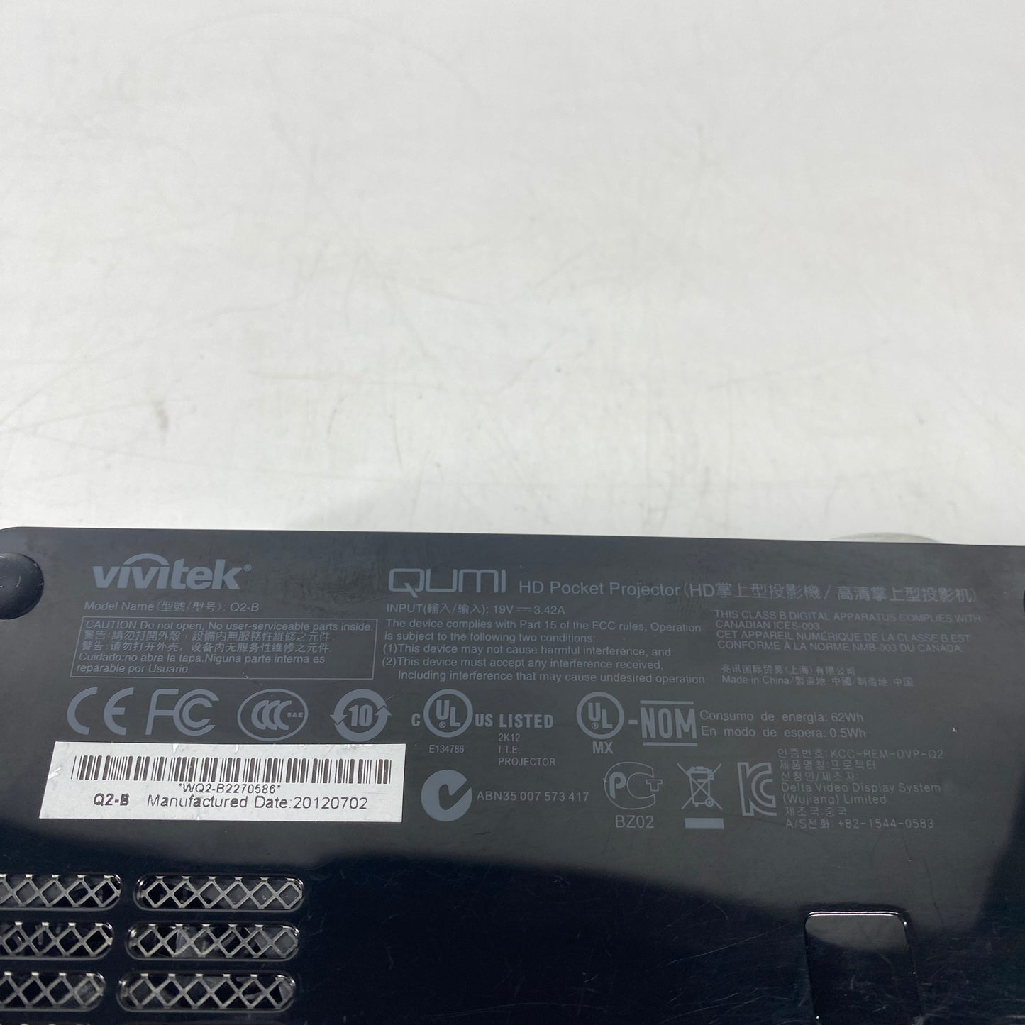 Qumi Q2B 1280x800 300 ANSI Lumens Pocket Projector Q2-B