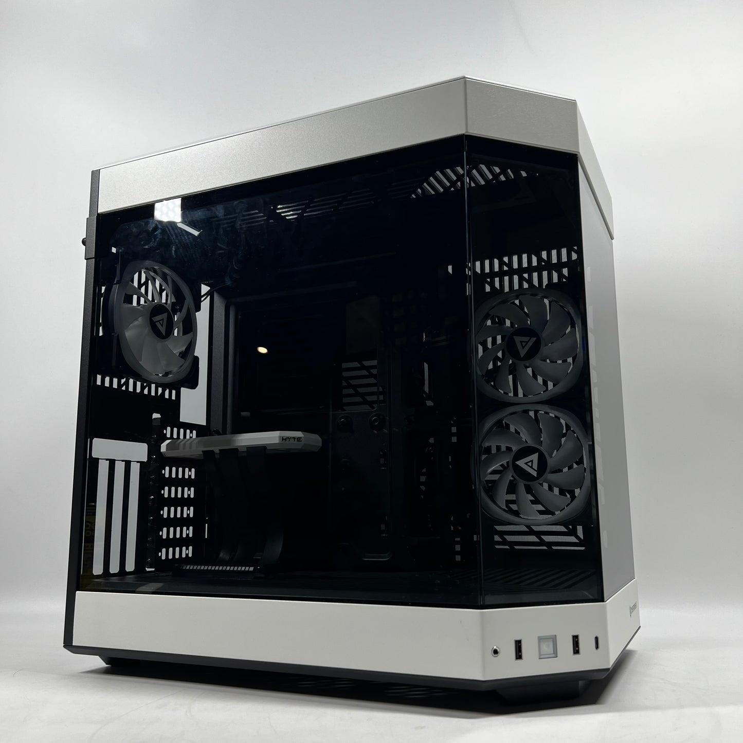 HYTE Y60 Tempered Glass Mid-Tower ATX PC Case White/Black