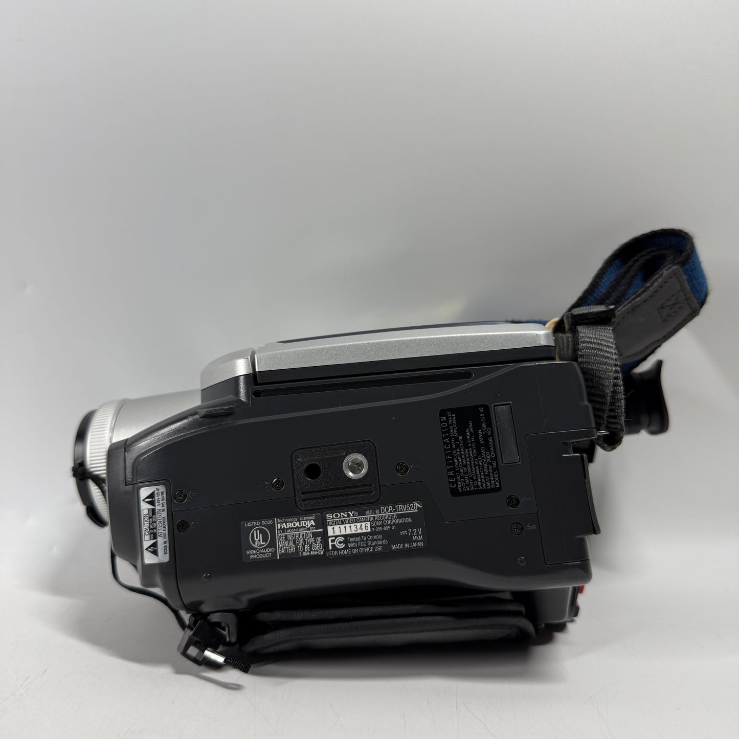 Sony Digital Handycam DCR-TRV520 NTSC