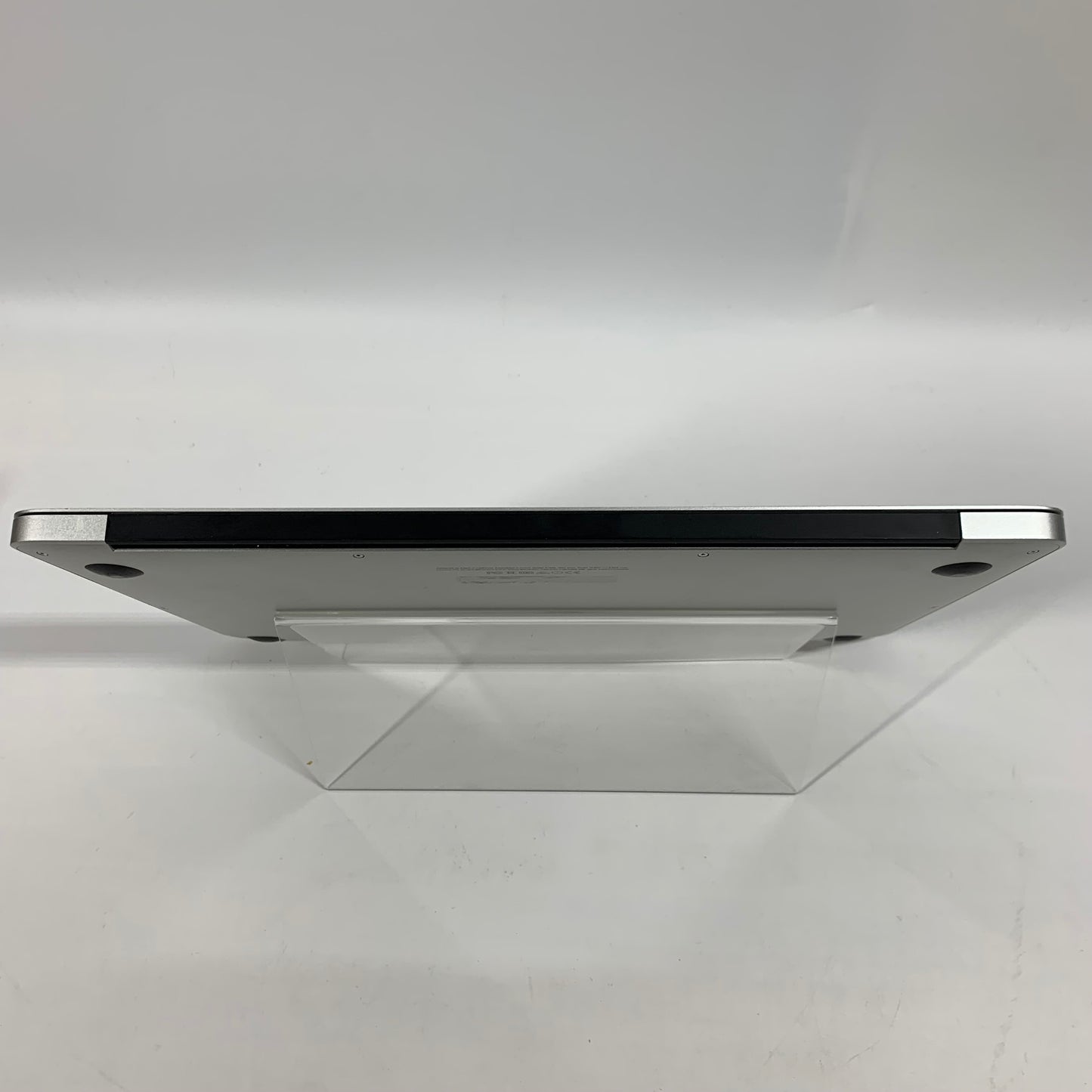 2015 Apple MacBook Air 13.3" i5 1.6GHz 8GB RAM 128GB SSD Silver A1466