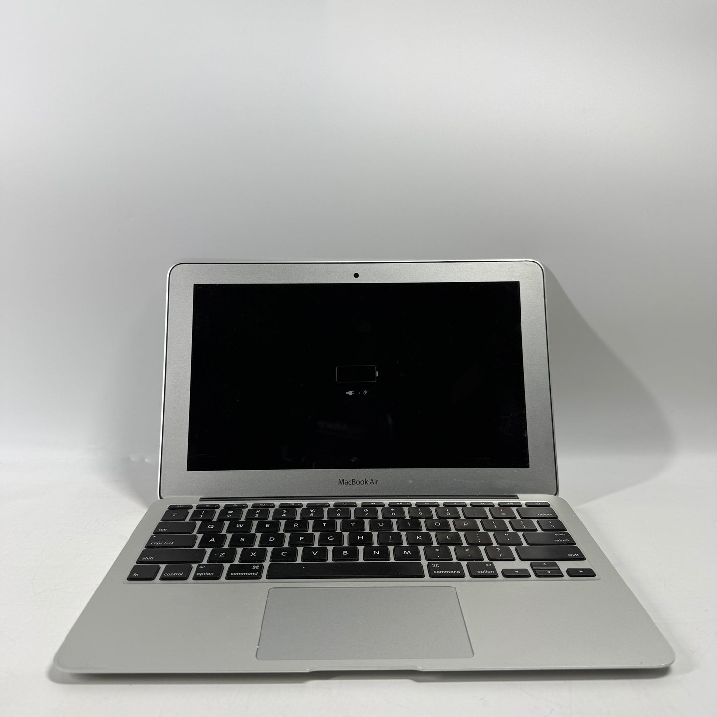 Broken 2013 Apple MacBook Air 11" i5 1.3GHz 8GB RAM 128GB SSD A1465 Bad Battery