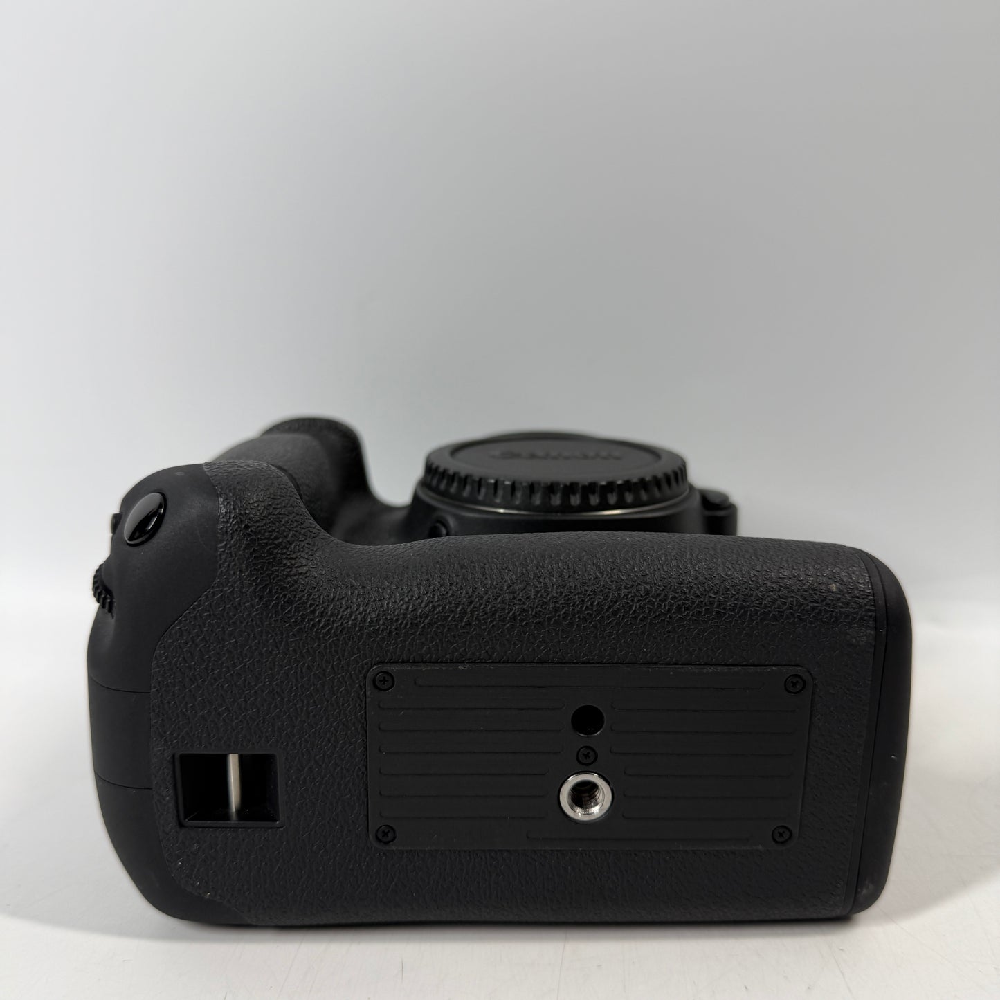 Canon EOS 6D Mark II 26.2MP Digital SLR DSLR Camera