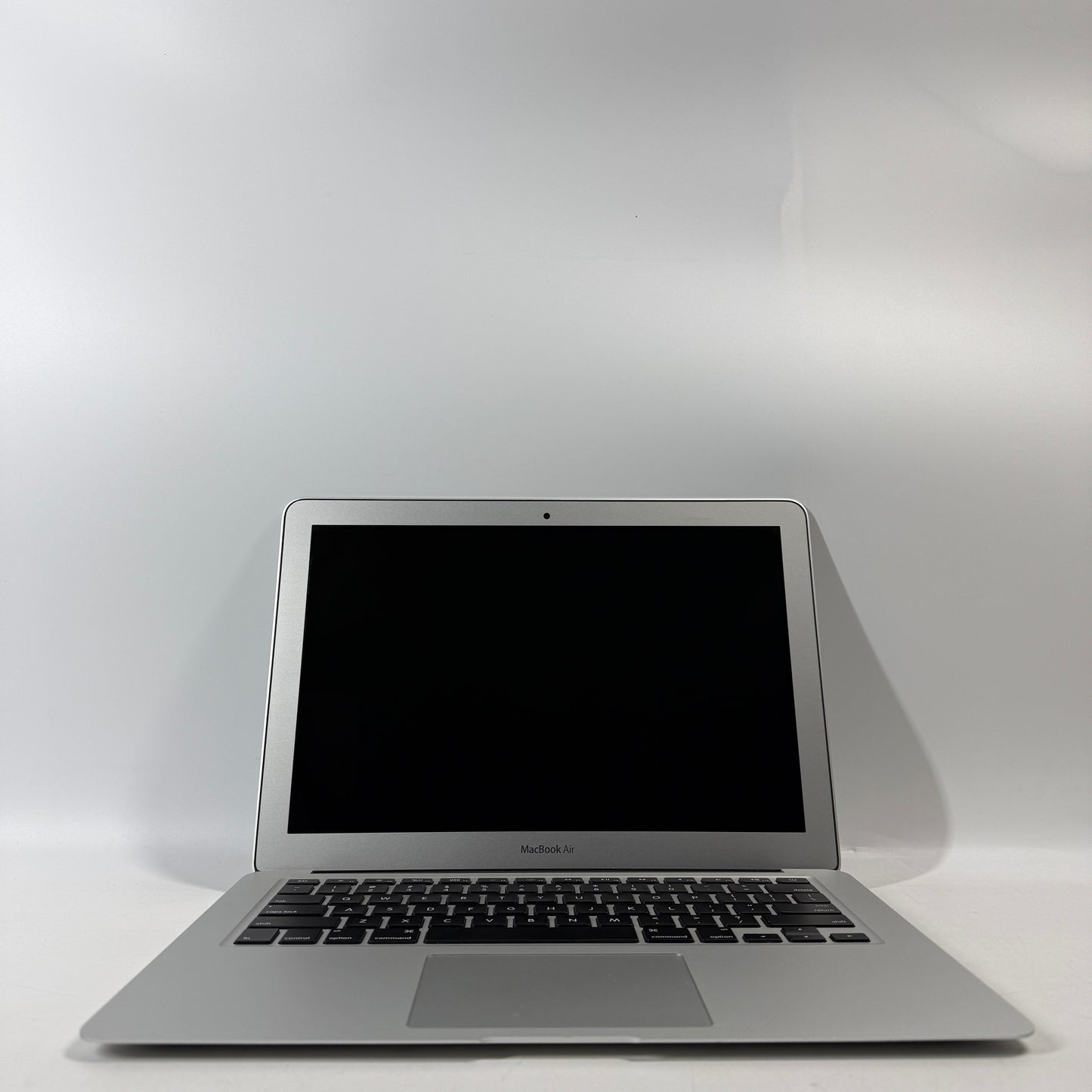 2017 Apple MacBook Air 13.3" i5 1.8GHz 8GB RAM 128GB SSD Silver A1466