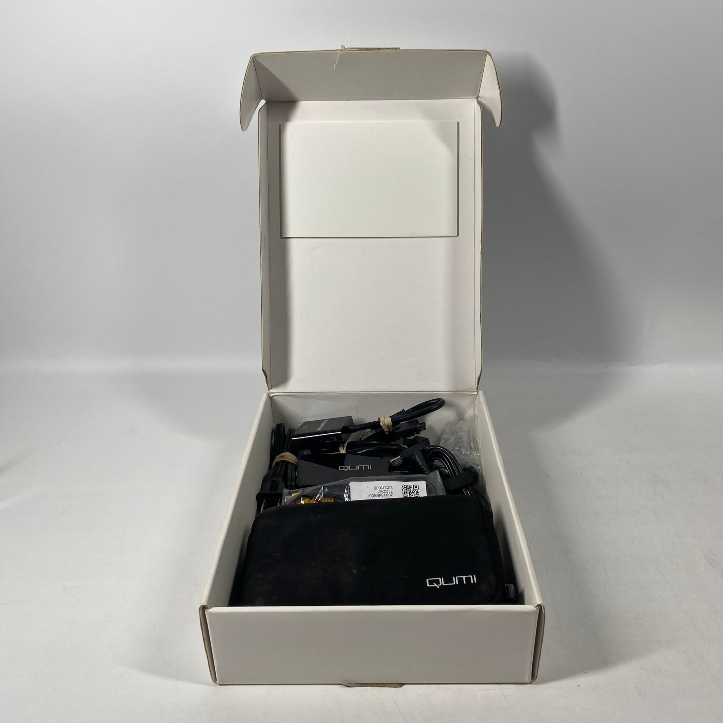 Qumi Q2B 1280x800 300 ANSI Lumens Pocket Projector Q2-B