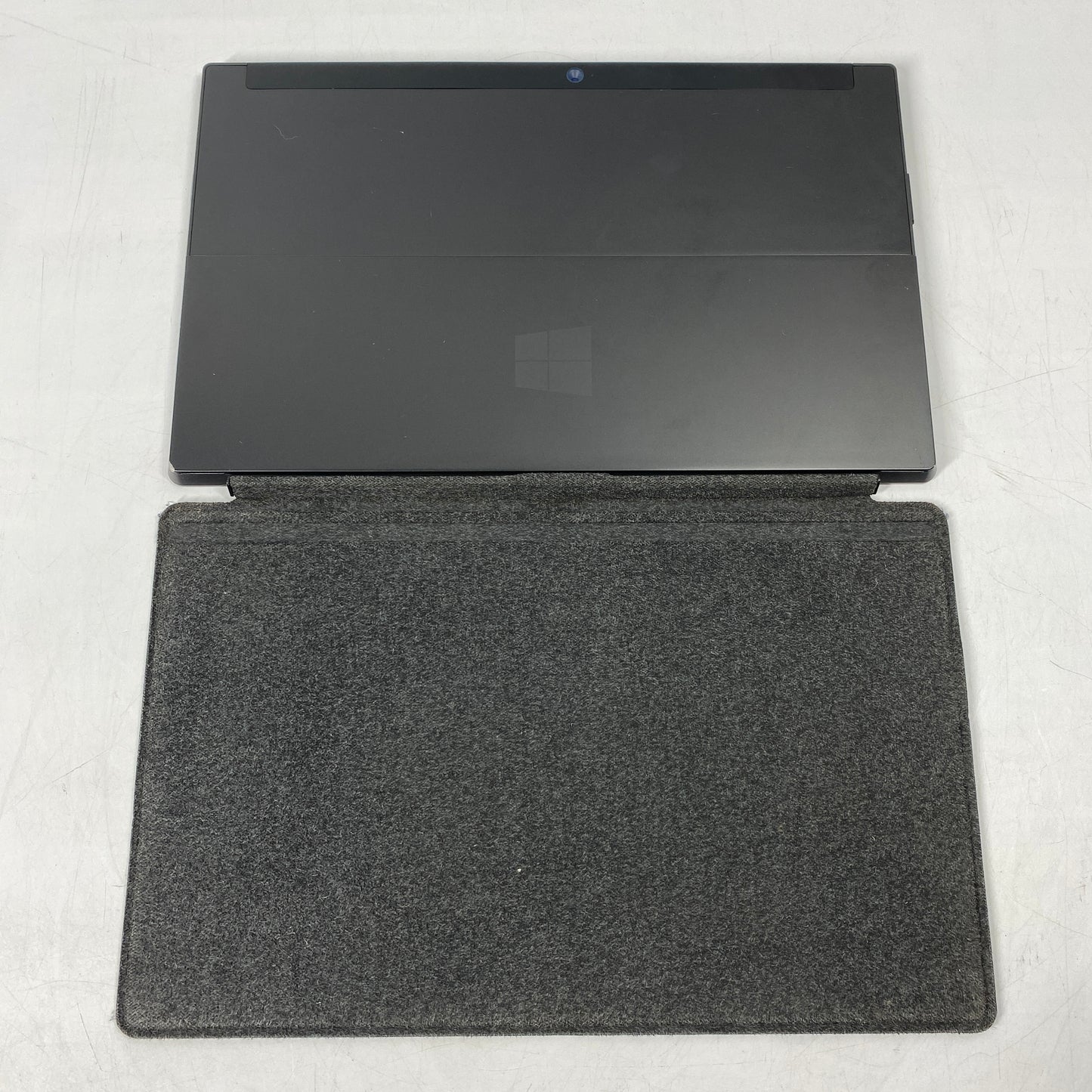 Microsoft Windows Surface RT 1516 10.6" Nvidia Tegra Quad Core 1.3GHz 2GB RAM