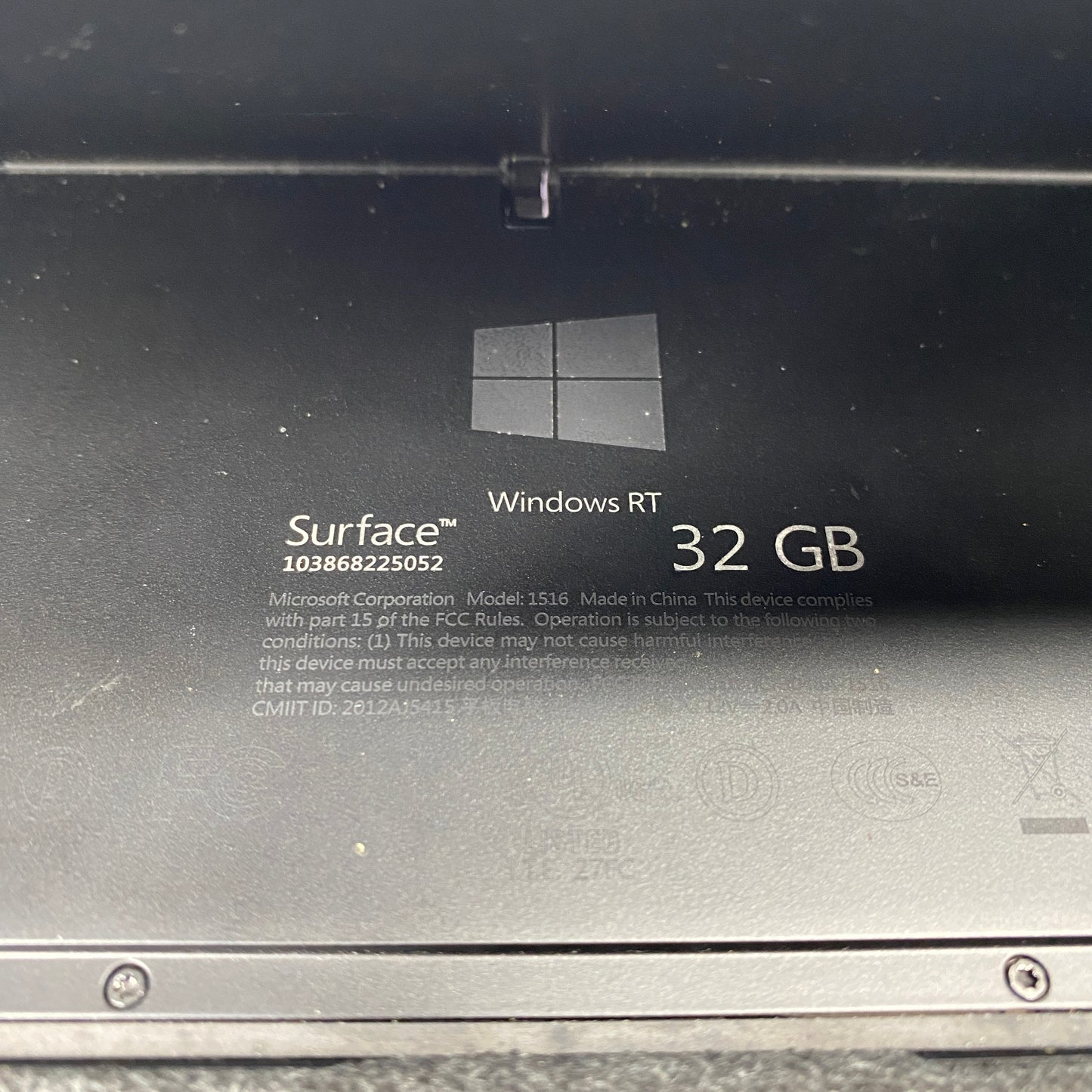 Microsoft Windows Surface RT 1516 10.6" Nvidia Tegra Quad Core 1.3GHz 2GB RAM