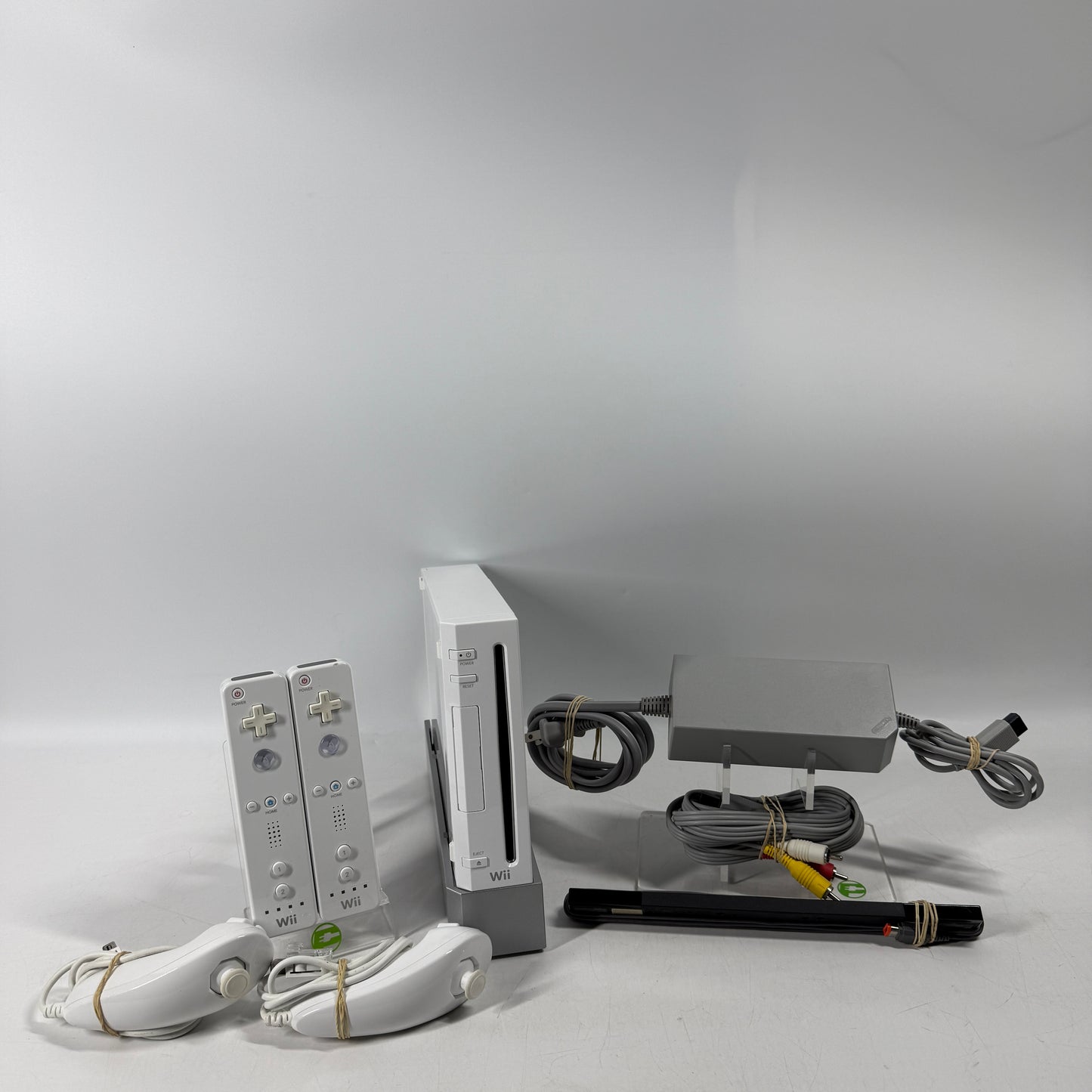 Nintendo Wii Video Game Console RVL-001 White