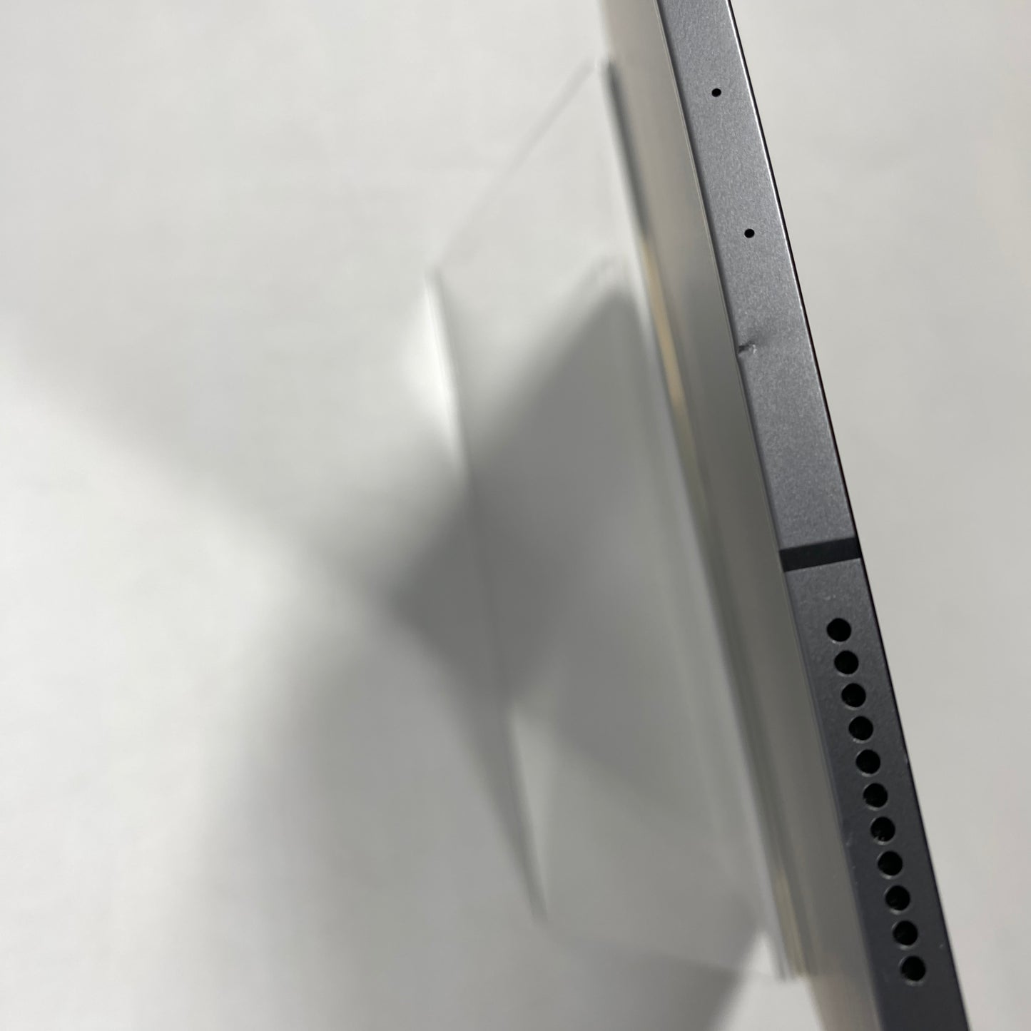 Unlocked Apple iPad Pro 12.9" 5th Gen 2TB Space Gray MHP34LL/A