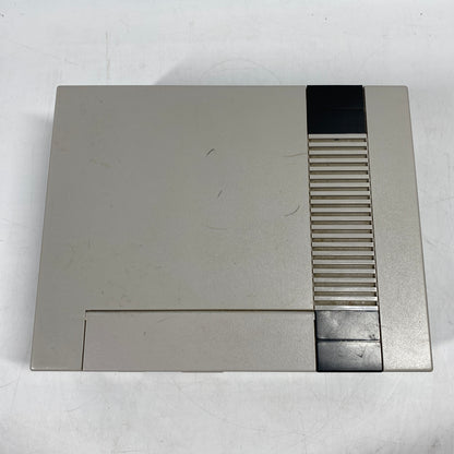 Nintendo Entertainment System NES Video Game Console NES-001 Gray