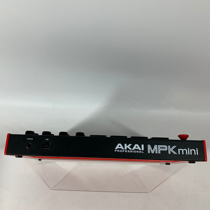 akai MPK Mini industry standard midi controller