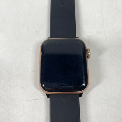 GPS Only Apple Watch SE 1st Gen 40MM Gold Aluminum onn. black adjustable sports 