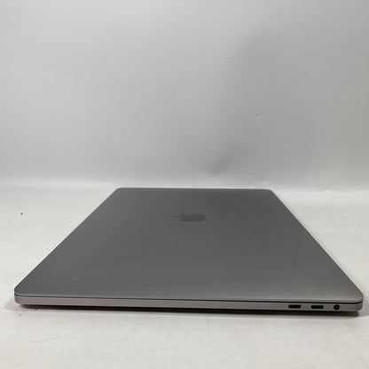 2018 Apple MacBook Pro 15" i7 2.2GHz 4GB RAM 256GB SSD Silver A1990