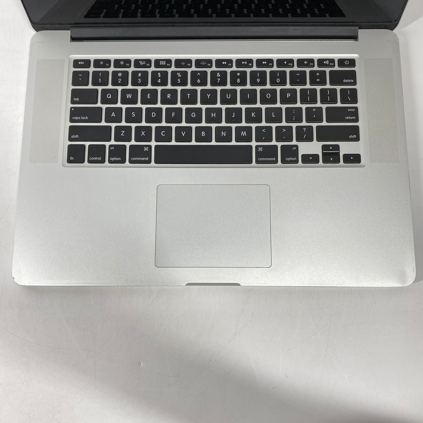 2014 Apple MacBook Pro 15" i7 2.2GHz 16GB RAM 256GB SSD Silver A1398