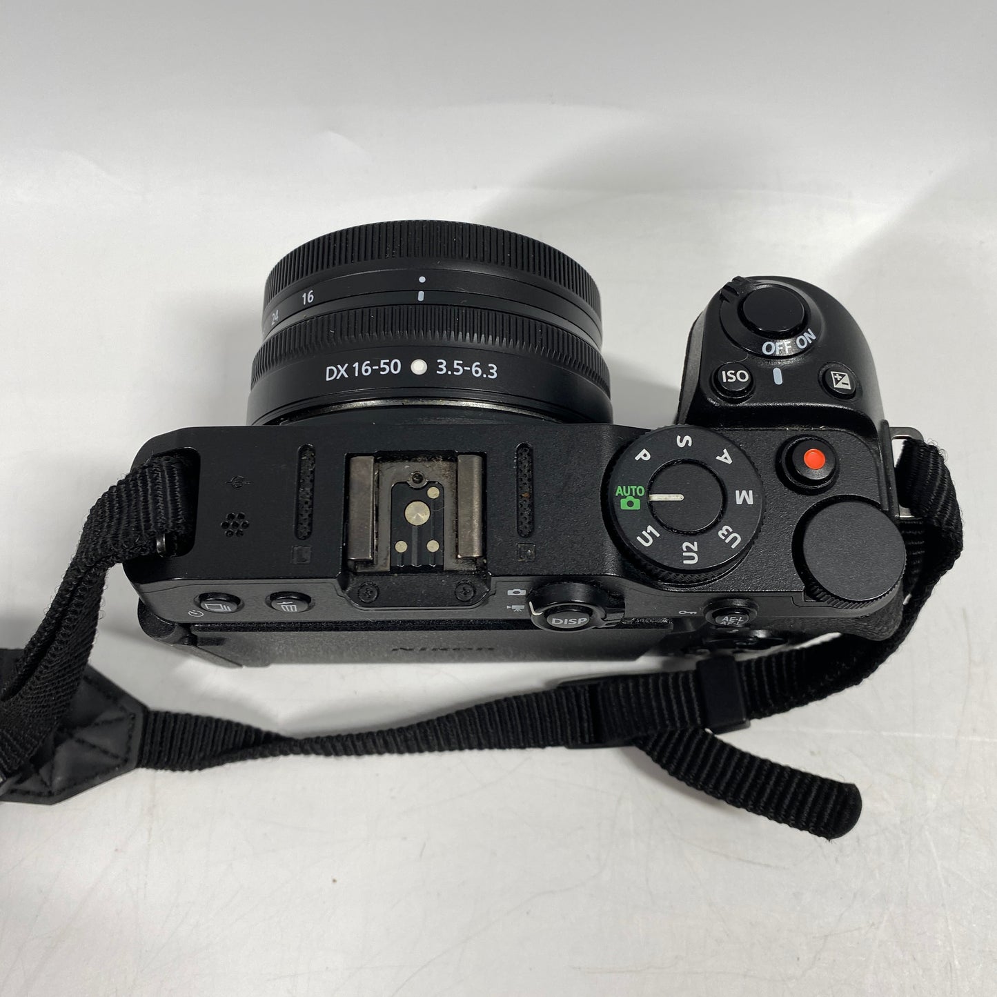 Nikon Z30 20.9MP Mirrorless Camera with Nikkor DX 16-50mm 2557 Shutter Count
