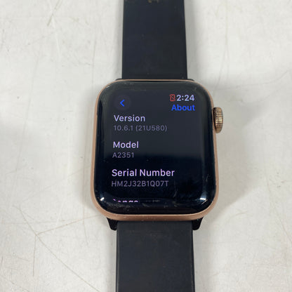 GPS Only Apple Watch SE 1st Gen 40MM Gold Aluminum onn. black adjustable sports 