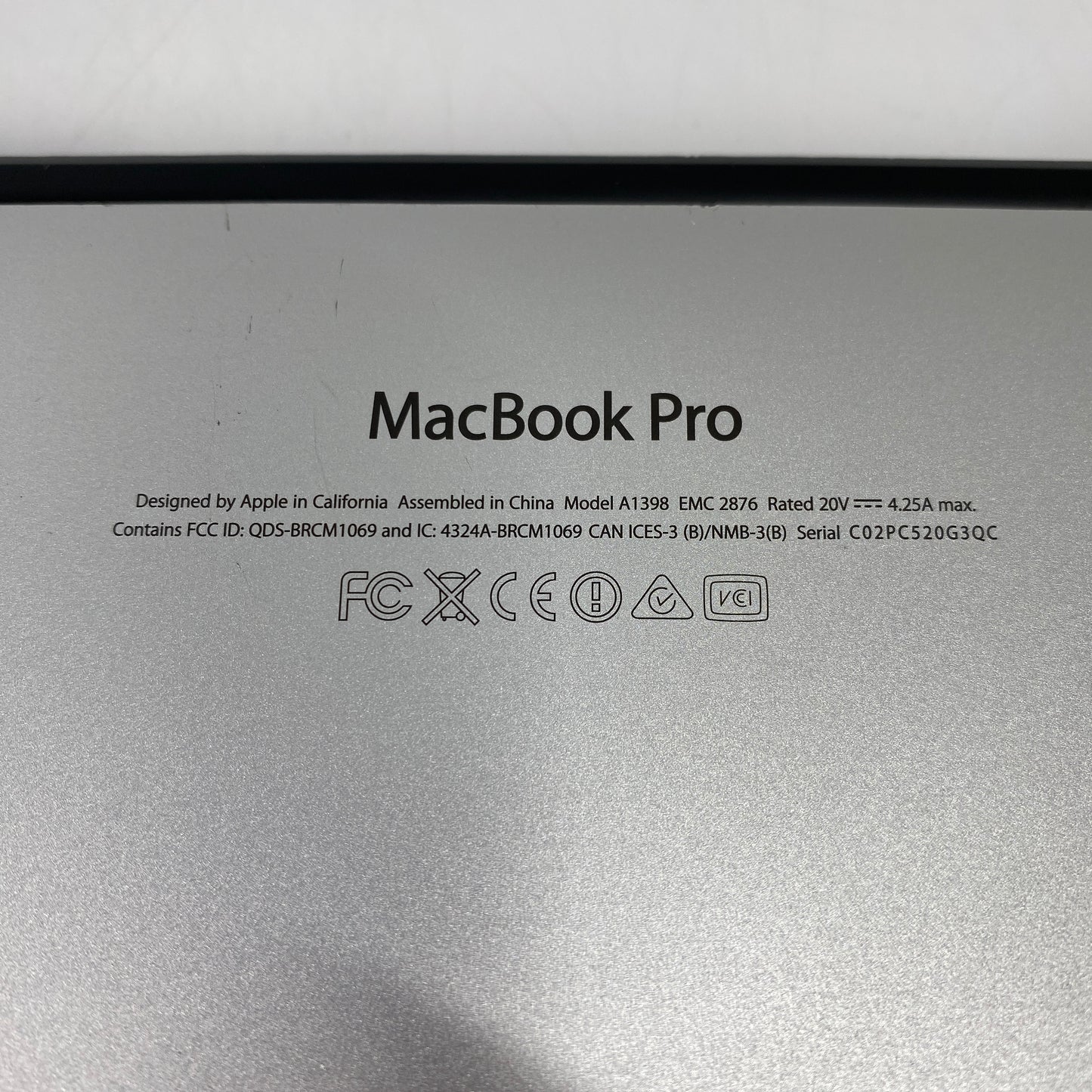 2014 Apple MacBook Pro 15" i7 2.2GHz 16GB RAM 256GB SSD Silver A1398