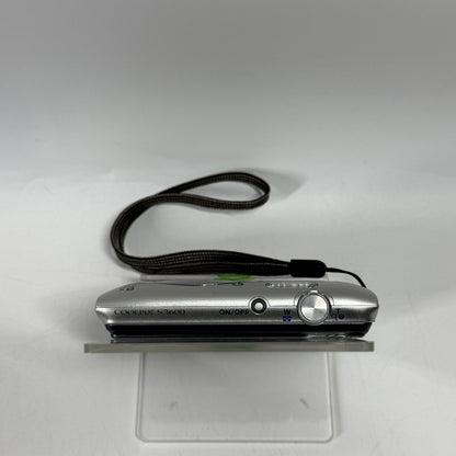 Nikon COOLPIX S3600 20MP Digital Point And Shoot Camera UNTESTED