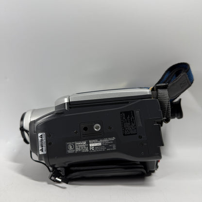 Sony Digital Handycam DCR-TRV520 NTSC 