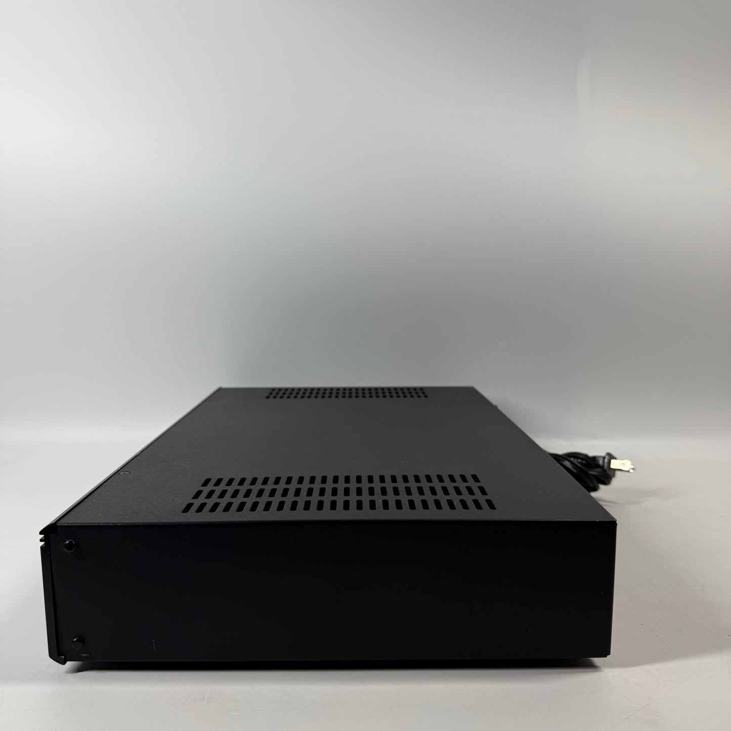ADCOM GFA-535 2 Channel Stereo Power Amplifier
