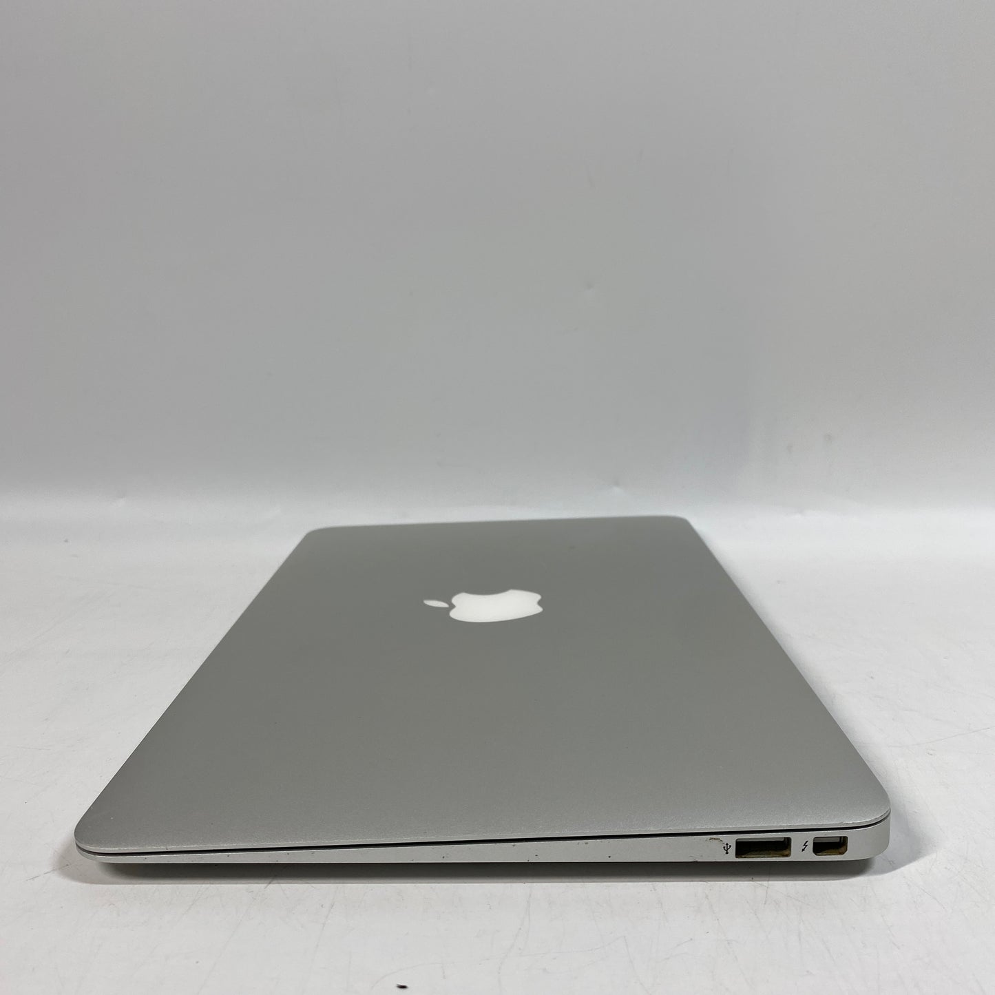 2015 Apple MacBook Air 11" i5 1.6GHz 4GB RAM 128GB HDD Silver A1465