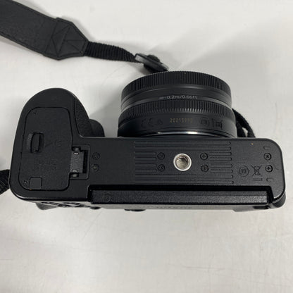 Nikon Z30 20.9MP Mirrorless Camera with Nikkor DX 16-50mm 2557 Shutter Count