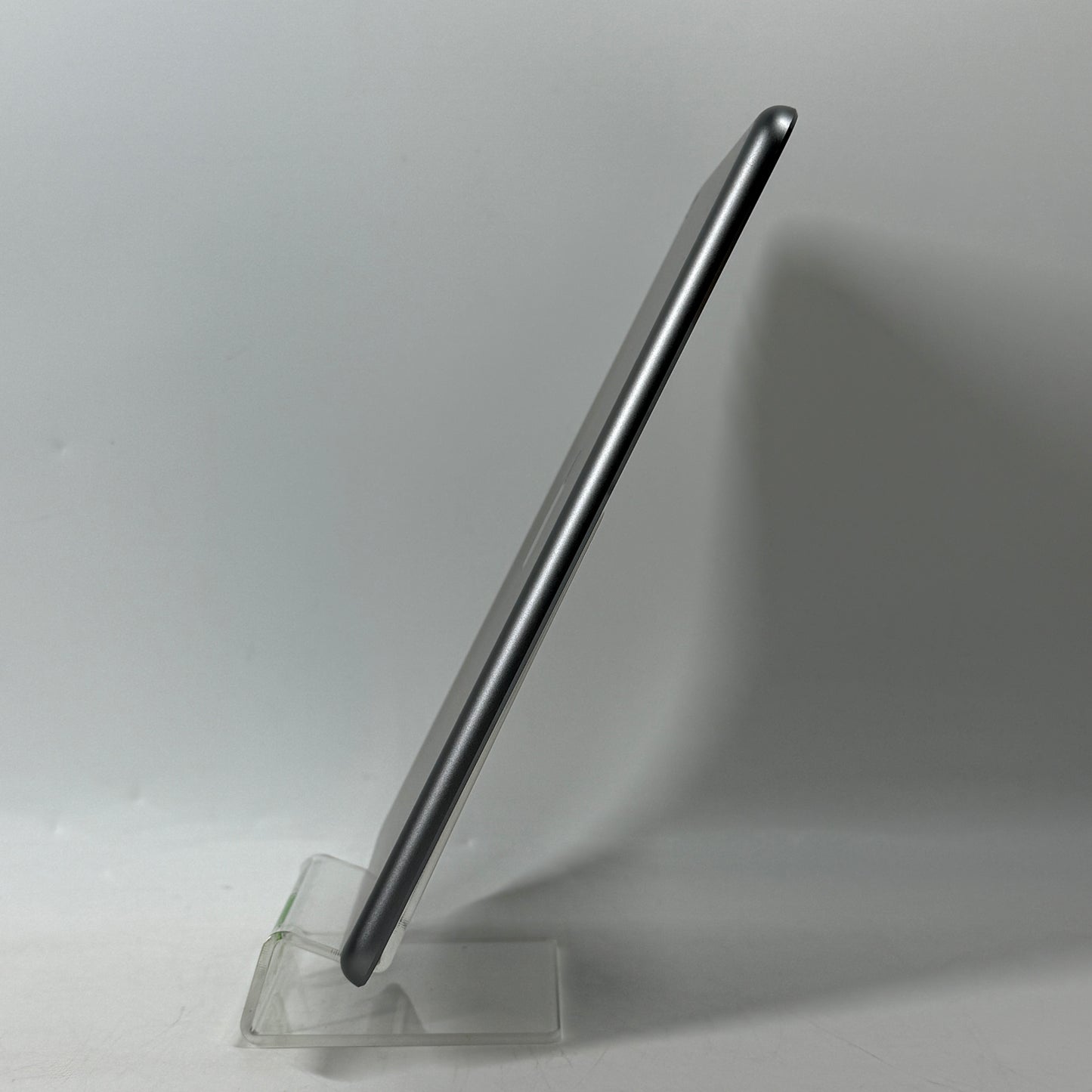 WiFi Only Apple iPad Mini 1st Gen 16GB 9.3.5 Space Gray MF432LL/A