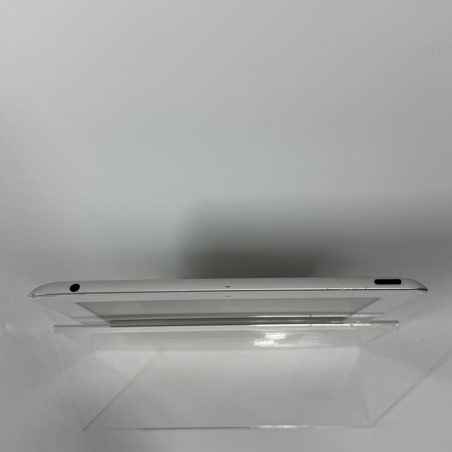 WiFi Only Apple iPad 2nd Gen 16GB Silver MC979LL/A